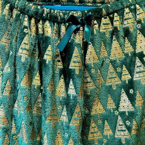 SOFT AND COZY CHRISTMAS TREE PAJAMAS  XS/S - Picture 5 of 16